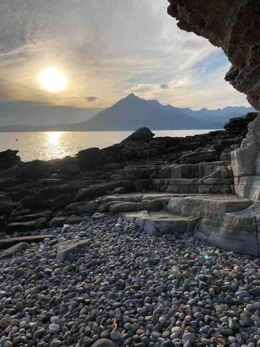 Dunmara: Self Catering Cottage On The Isle Of Skye Broadford  Exterior foto